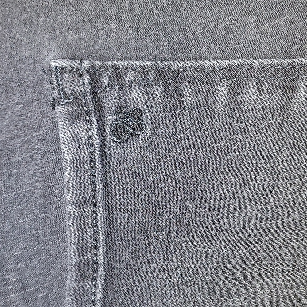 Jessica Simpson Skinng Jeans - Picture 3 of 10